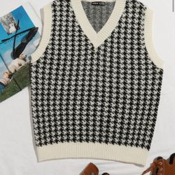 Multi-colored knit sleveless sweater vest