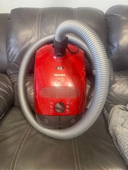 Miele Titan Vacume