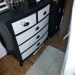 5 Drawer Vintage Dresser