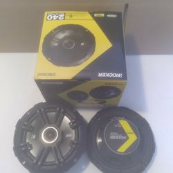 KICKER 1 PAIR  6.5" 2 WAY  240 WATTS CAR SPEAKERS  ( BRAND NEW PRICE IS LOWEST INSTALL NOT AVAILABLE  )