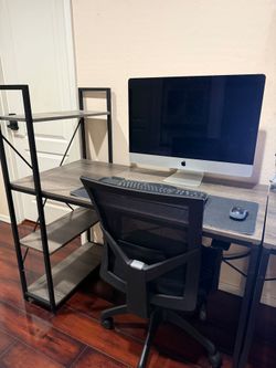 iMac, Desk. Chair & Wireless Mouse/Keyboard/Pad