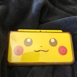 Nintendo  2ds Pikachu Edition