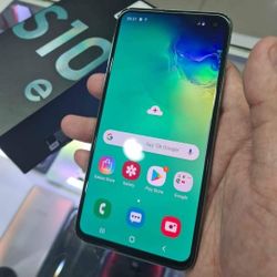 Samsung Galaxy S10e, 128GB,  Factory Unlocked,  Excellent Condition.  Like New 