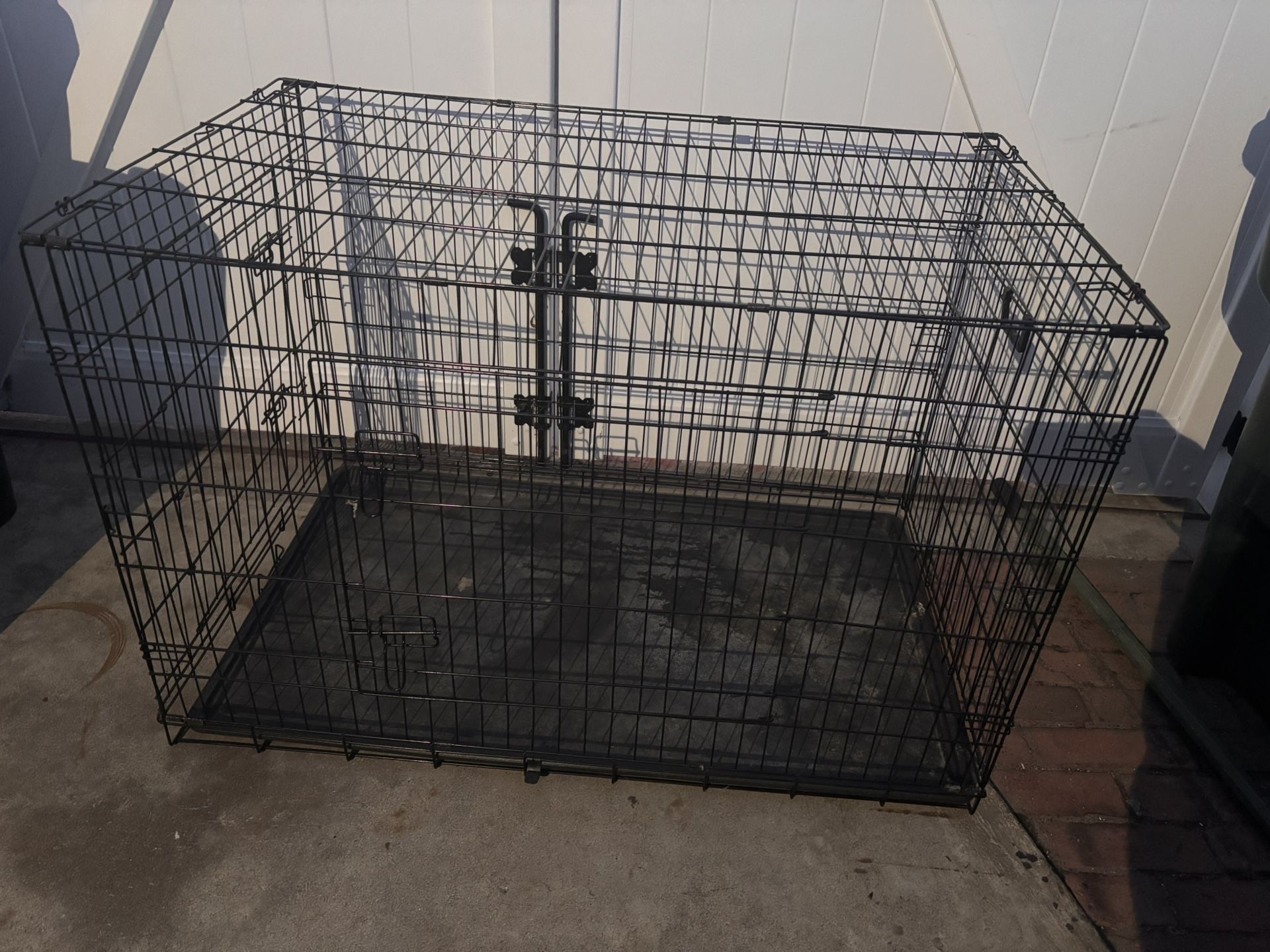 Spacious 2-Door Dog Crate