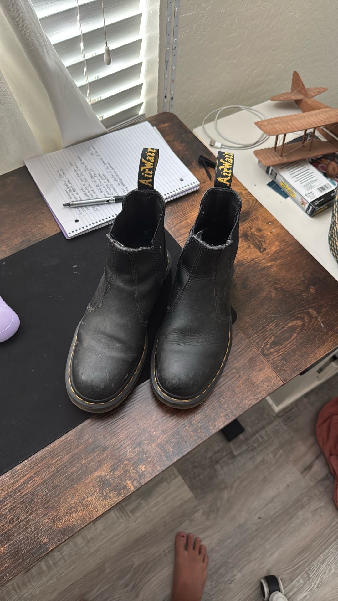 Dr Martin Chelsea boots