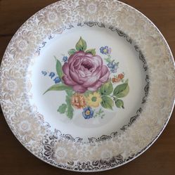 Vintage (1940’s) China Royal Rosetta Gold Trim  Plates