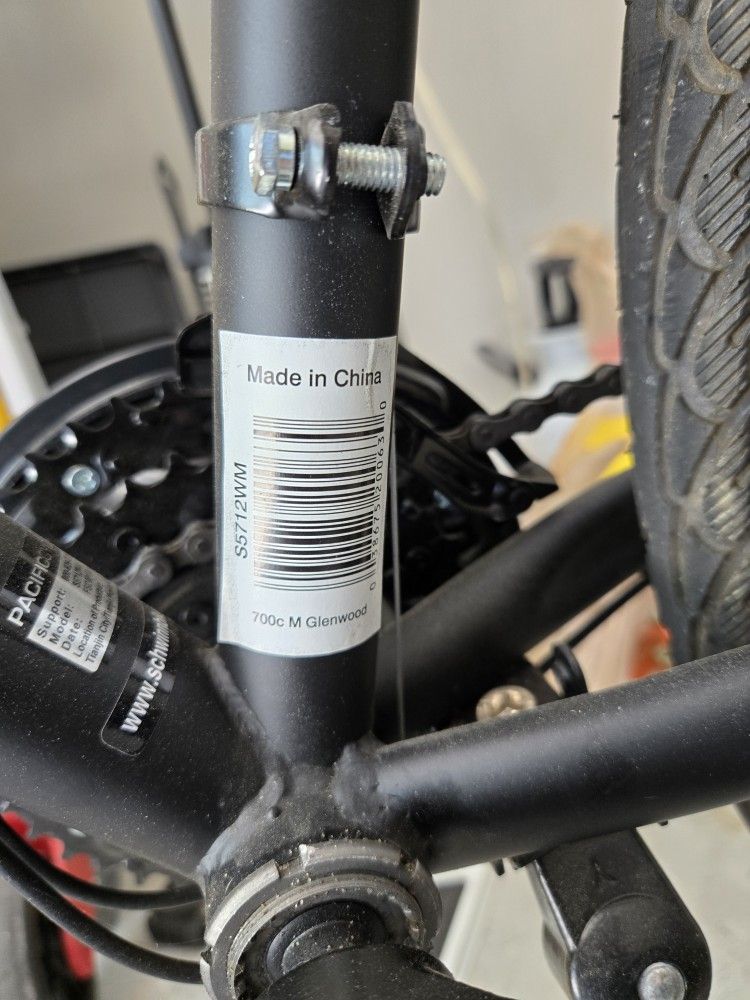 Schwinn 700c Glenwood Mens Hybrid Bike Black 21 Speeds for Sale in Alpharetta GA OfferUp