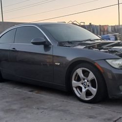 BMW 329i 2008 $3.700 
