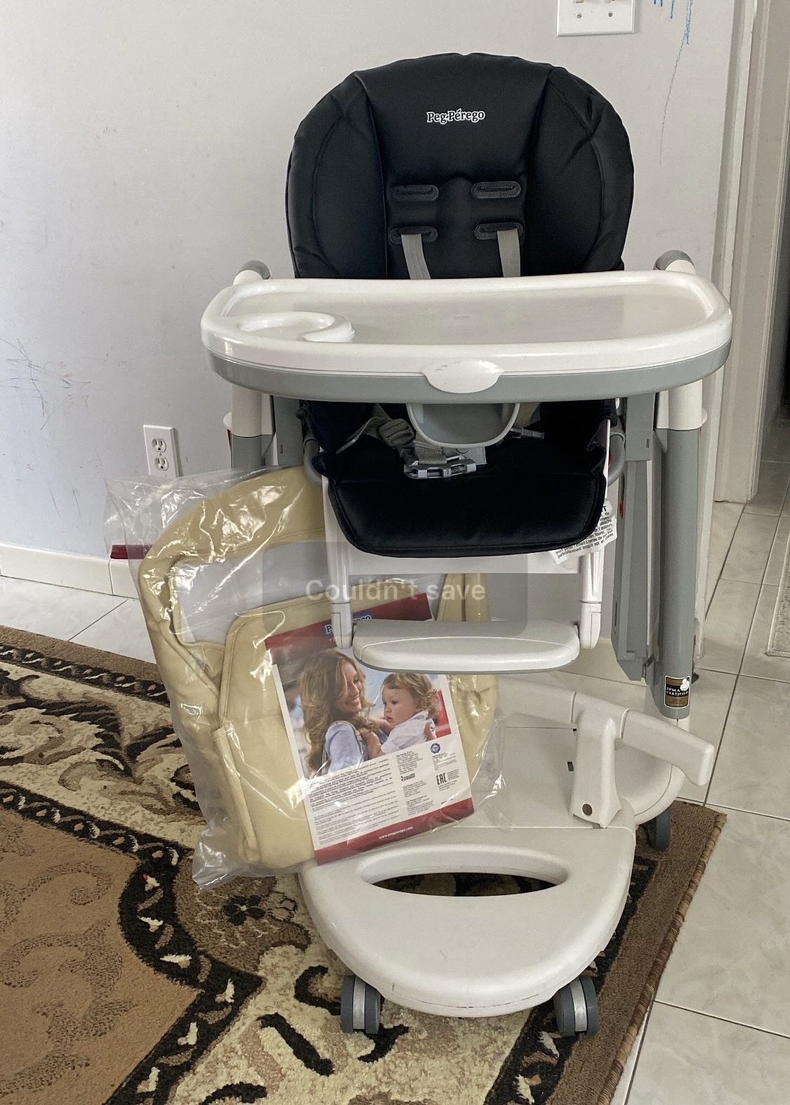 LIKE NEW- Peg Perego Tatamia 3 in 1 highchair with new seat cover!