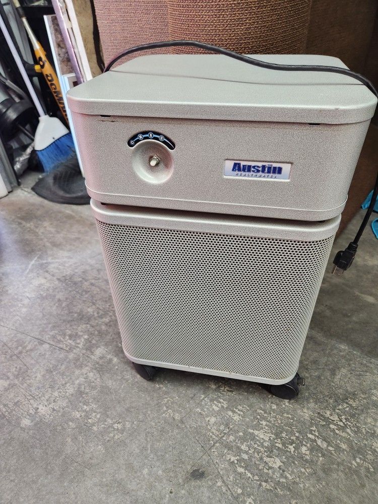 Austin Air Health Mate Jr. HM400 HEPA Filter Air Purifier 