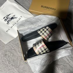 Burberry slides 