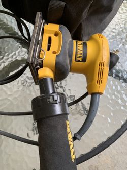 Lijadora Dewalt 