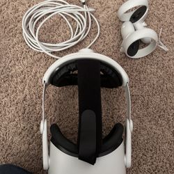Oculus 2 - 256gb Barely Used - With Case And Pc Cable