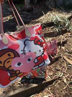 Baby Milo ft. Hello kitty    /.  Baby Milo Bape totes (75$)