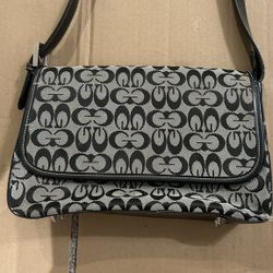 Coach Signature Shoulder Bag – Black & Gray Jacquard Canvas