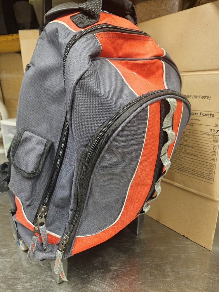 3 Backpack 🎒 With Wheels $15 Each