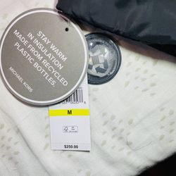 NEW MICHAEL KORS MEN'S WATER RESISTANT BLACK LONG SLEEVE PUFFER JACKET  SIZE Medium 