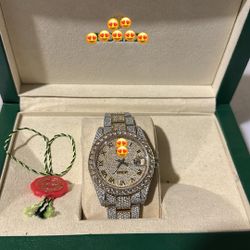 Men’s luxury watch 