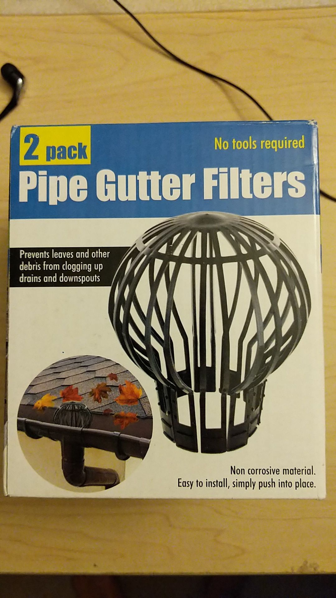 Pack of gutter helmets