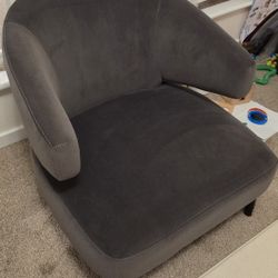 Grey Accent Chair - Comfortable & Clean