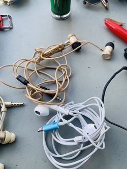 Headphones ,aux cables ,charging box