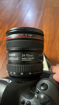 Canon 24-70mm lens 4L