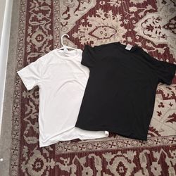 2 paired Black and White Tee Shirt