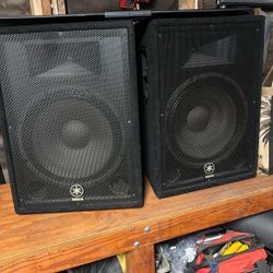 Yamaha 15 Inch Speakers 