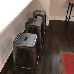 Three barstools 24 inch high in excellent condition