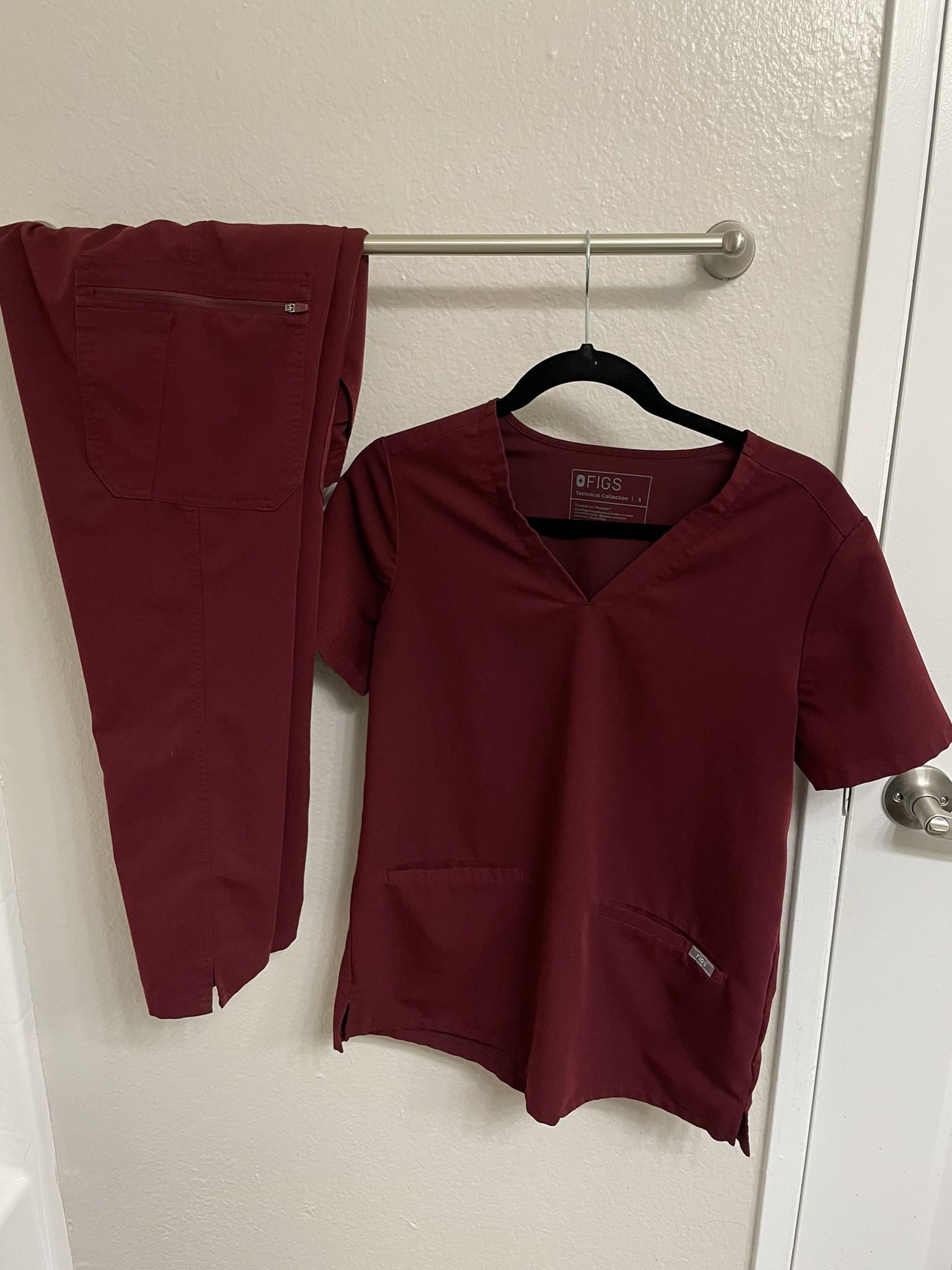 Burgundy FIGS set