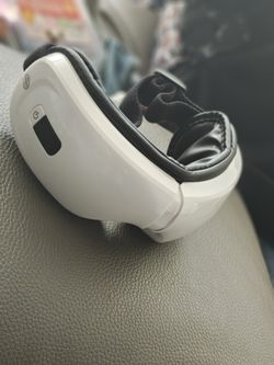 Bluetooth Eye Massager 