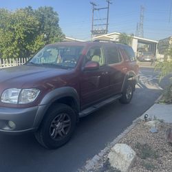 2004 Toyota Sequoia