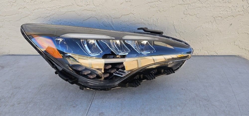 Kia Stinger Headlight