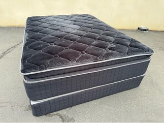Queen Pillow Top!