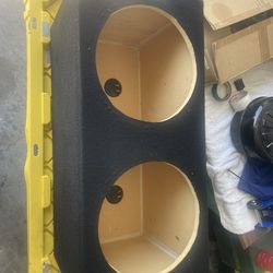 SUBWOOFER 🔊 BOX HOLDS TWO 12” SUBS