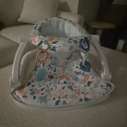 Fisher-Price Portable Baby Chair Sit-Me-Up Floor Seat With Developmental Toys & Machine Washable Seat Pad, Pacific Pebble