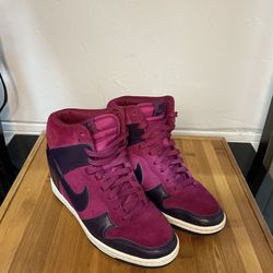 NIKE DUNK SKY HI WEDGE SIZE 7.5