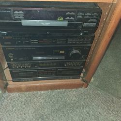 Kenwood 5 disc changer and pioneer system with everything never used