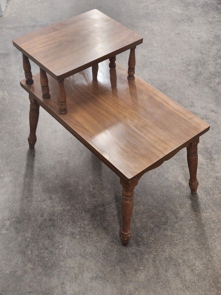 Vintage Mid Century Mersman (22-21) Telephone Side End Table