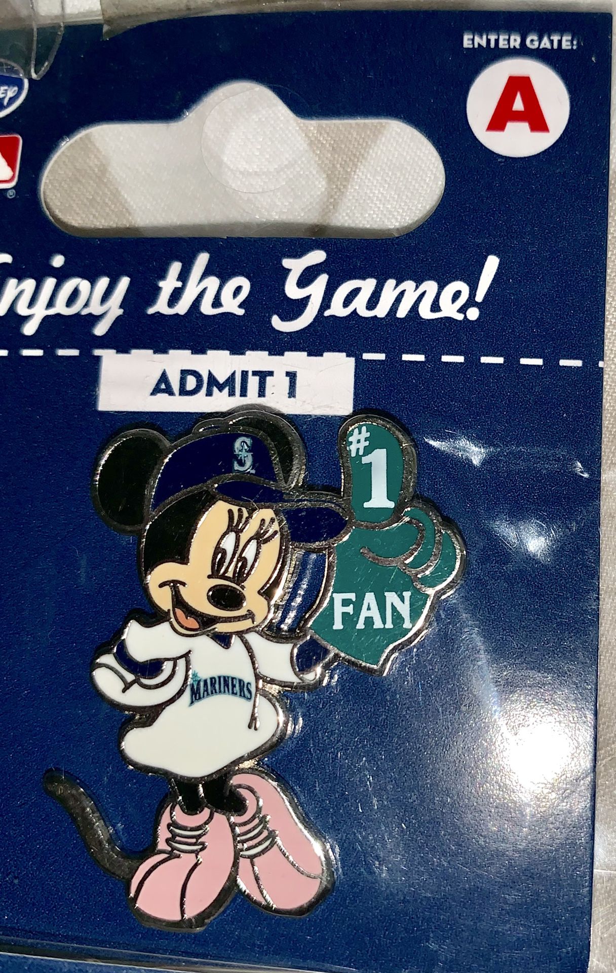 New Disney’s Mariner’s Minnie Mouse pin