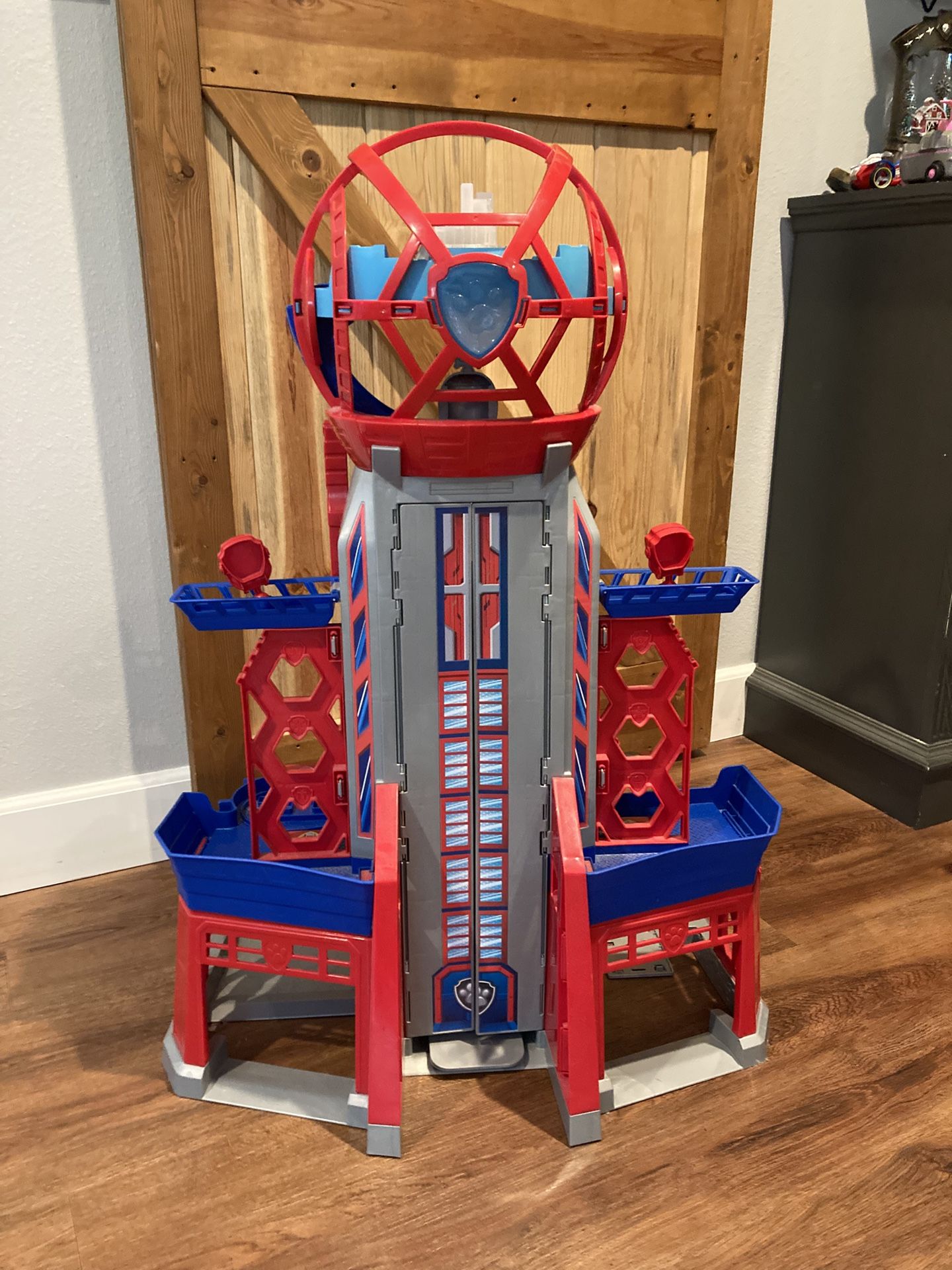 Paw Patrol Tower With Pups And Vehicles