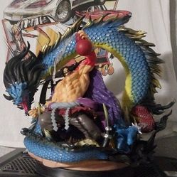 Kiado Statue Figure 