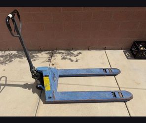 Pallet jack