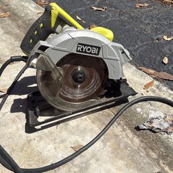 Ryobi saw