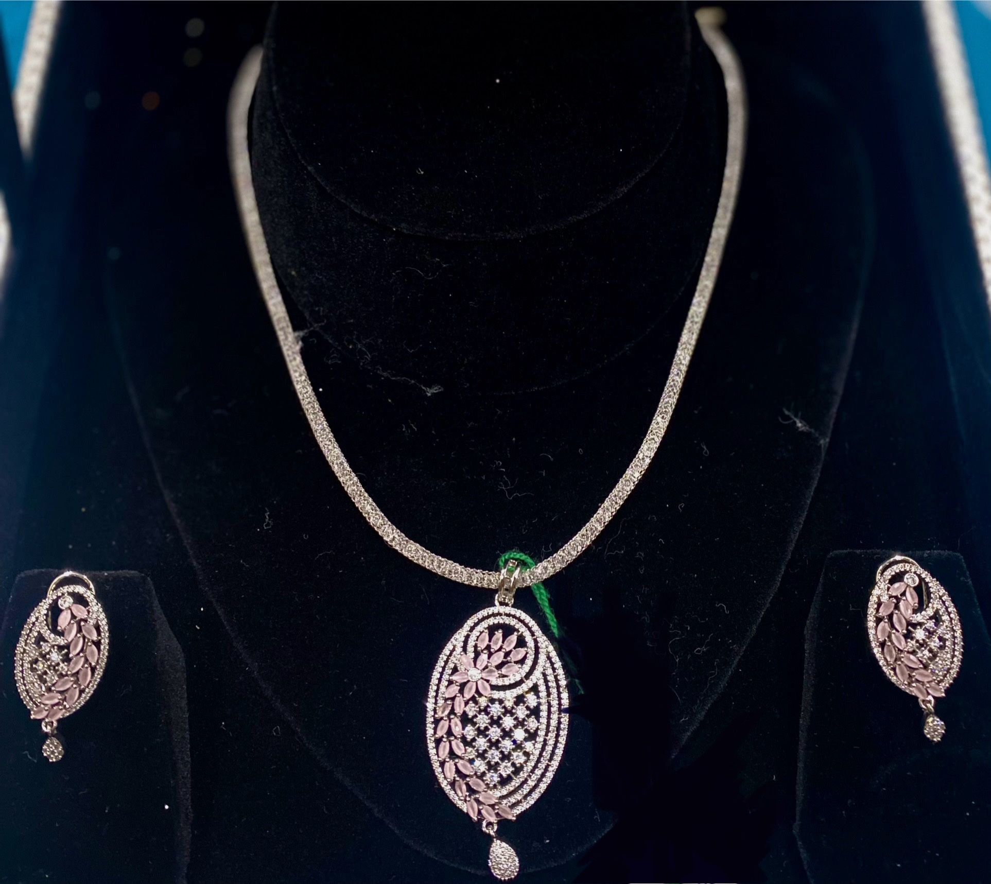 Rhodium Pendant Set