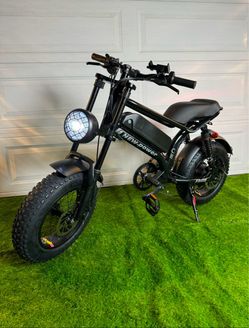 E-bike brand new in box! Warranty and invoice is provided, sales taxes applying..