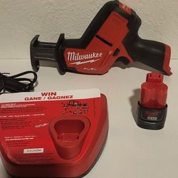 M12 FUEL HACKZALL RECIP SAW➕️ CP2.0 BATTERY AND CHARGER