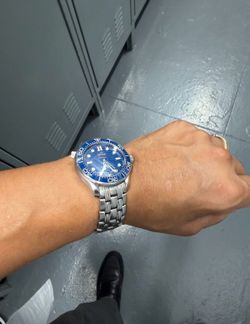 2025  omega seamaster   Automatic  300 blue 42m