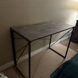 Desk/table