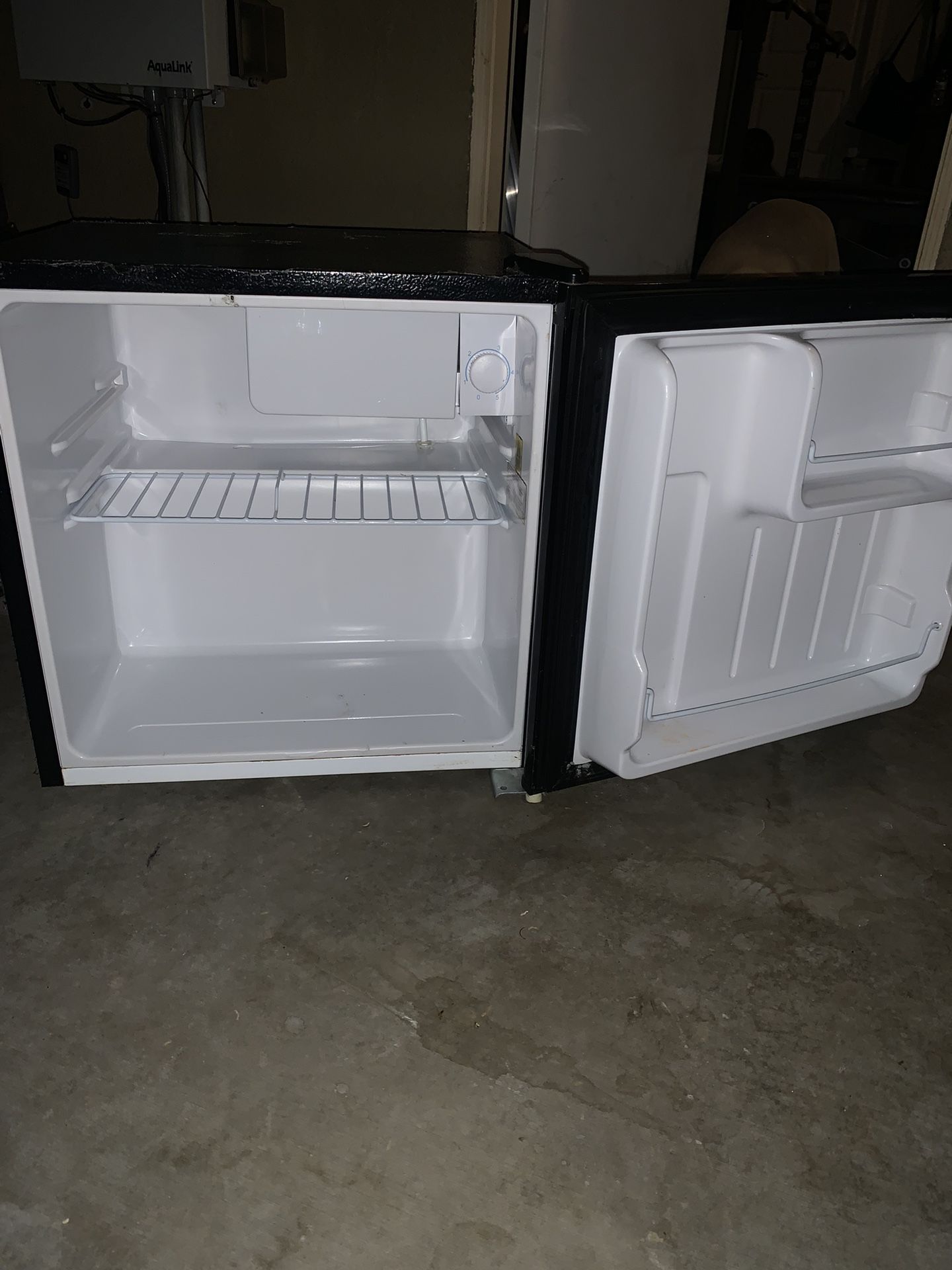 Mini Fridge 